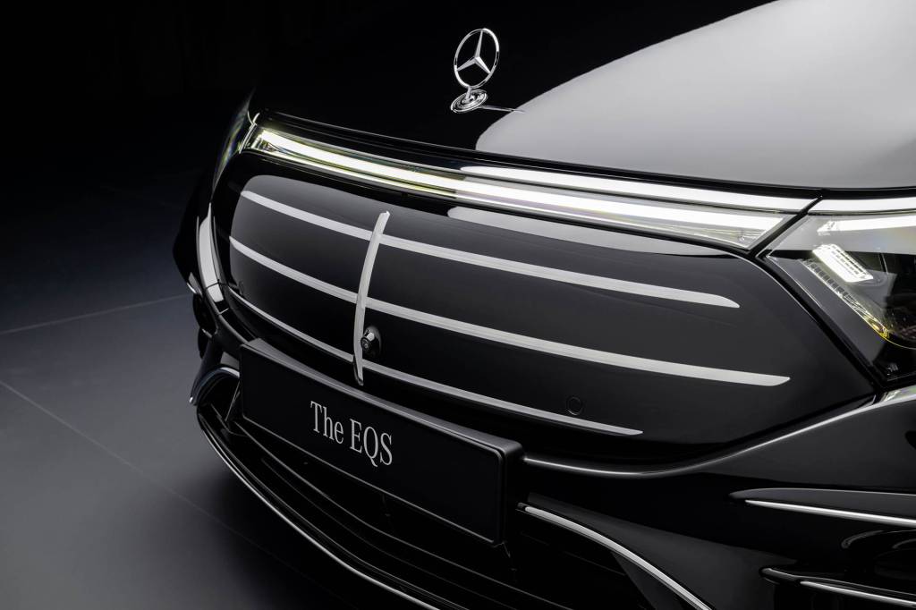 , La Mercedes-Benz EQS 2025 obtient plus d&rsquo;autonomie, de meilleurs freins et une fausse calandre